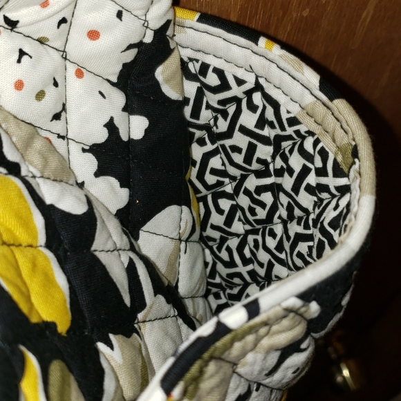 NWT Vera Bradley Go Round Tote - Dogwood - Picture 5 of 8